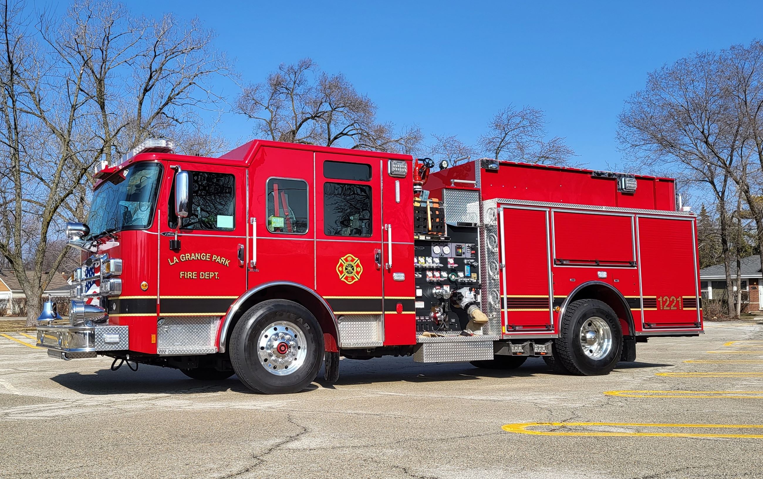 Engine 1221- 2022 Pierce Enforcer